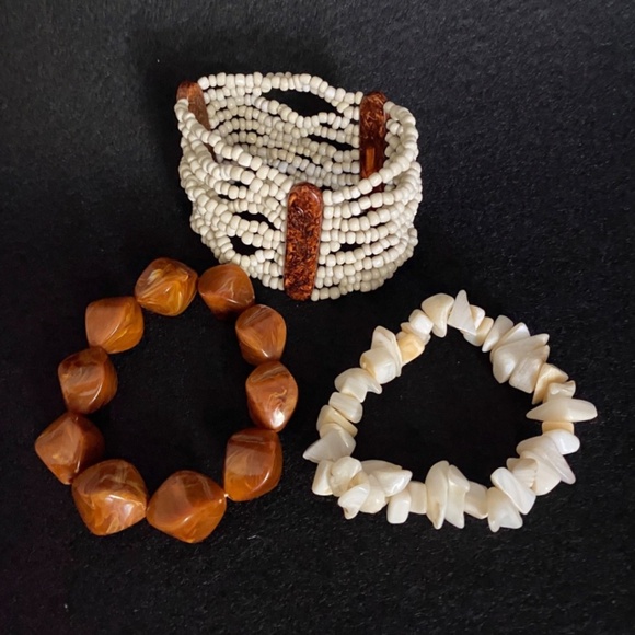 3 Piece Boho Eclectic Stone Bead Stretch Vtg Bracelets Neutrals Women's Size - Picture 2 of 13